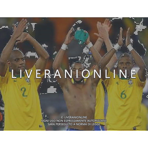 Brazil\'s MAICON (L), ROBINHO (C) and MICHEL BASTOS (R) celebrate winning the World Cup group G soccer match between Brazil and Cote d\'Ivoire in Johannesburg in South Africa on Sunday, June 20, 2010. Brazil defeated Cote d\'Ivoire 3-1.(Photo By Wei Zheng/ColorChinaPhoto) - Ag. Aldo Liverani sas ITALY ONLY BRASILE - COSTA D\'AVORIO FIFA WORLD CUP CAMPIONATI MONDIALI SUD AFRICA 2010