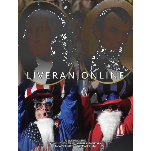 (100618) -- JOHANNESBURG, June 18, 2010 -- U.S. supporters cheer prior to the 2010 World Cup Group C soccer match between the United States and Slovenia at the Ellis Park stadium in Johannesburg, South Africa, on June 18, 2010. Wang Yuguo) (zc) ©Photoshot/Agenzia Aldo Liverani Sas - ITALY ONLY: SLOVENIA - STATI UNITI (USA) FIFA WORLD CUP CAMPIONATI MONDIALI SUD AFRICA 2010