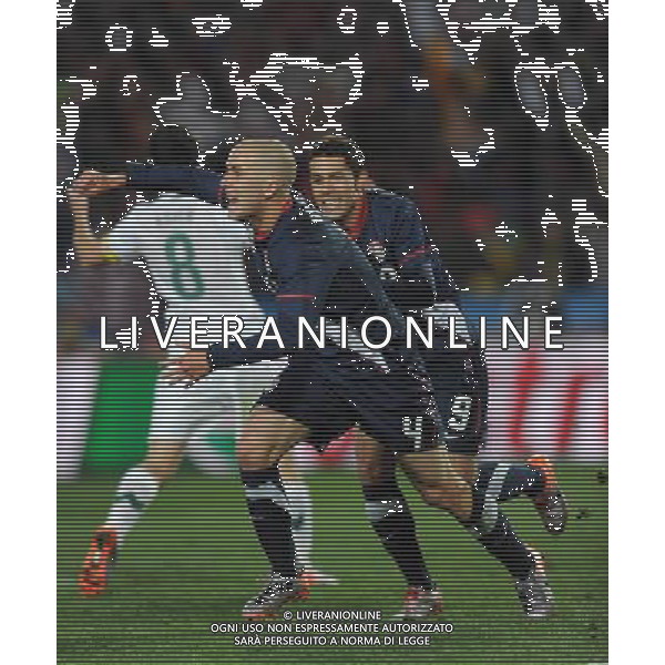 (100618) -- JOHANNESBURG, June 18, 2010 -- Michael Bradley of the United States celebrates scoring during the 2010 World Cup Group C soccer match between the United States and Slovenia at the Ellis Park stadium in Johannesburg, South Africa, on June 18, 2010. The match ended 2-2. Guo Yong) (zc) (32)SOUTH AFRICA-JOHANNESBURG-WC 2010-GROUP C-THE U.S. VS SLOVENIA ©Photoshot/Agenzia Aldo Liverani Sas - ITALY ONLY: SLOVENIA - STATI UNITI (USA) FIFA WORLD CUP CAMPIONATI MONDIALI SUD AFRICA 2010