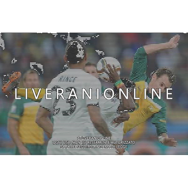 (100619) -- RUSTENBURG, June 19, 2010 () -- Australia\'s Scott Chipperfield (R) vies for the ball during the 2010 World Cup Group D football match against Ghana at Royal Bafokeng stadium in Rustenburg, South Africa, on June 19, 2010. The match tied 1-1. (/Li Ga)(kh) ©Photoshot/Agenzia Aldo Liverani Sas - ITALY ONLY: GHANA - AUSTRALIA FIFA WORLD CUP CAMPIONATI MONDIALI SUD AFRICA 2010