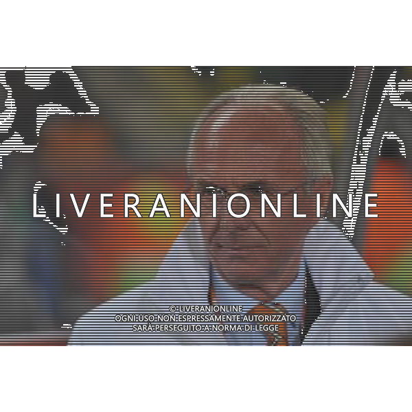 (100621) -- JOHANNESBURG, June 21, 2010 () -- Sven Goran Eriksson, head coach of Ivory Coast, watches the Group G soccer match against Brazil at 2010 FIFA World Cup at Soccer City stadium in Johannesburg, South Africa, on June 20, 2010. Brazil won 3-1. (/Yang Lei)(xm) ©Photoshot/Agenzia Aldo Liverani Sas - ITALY ONLY: BRASILE - COSTA D\'AVORIO FIFA WORLD CUP CAMPIONATI MONDIALI SUD AFRICA 2010