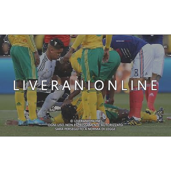 Fifa World Cup Sud Africa 2010 Match #34 Mangaung/Bloemfontein (Free State Stadium) - 22.06.2010 Francia-Sud Africa Nella Foto:infortunio sibaya /Ph.Vitez-Ag. Aldo Liverani