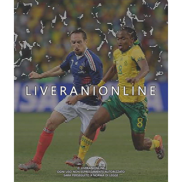 Fifa World Cup Sud Africa 2010 Match #34 Mangaung/Bloemfontein (Free State Stadium) - 22.06.2010 Francia-Sud Africa Nella Foto:tshabalala-ribery /Ph.Vitez-Ag. Aldo Liverani