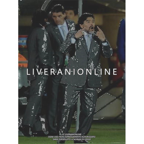 (100623) -- POLOKWANE, June 23, 2010 -- Argentine coach Diego Maradona (front) gestures during the 2010 World Cup Group B soccer match against Greece in Polokwane, South Africa, June 22, 2010. Wang Yuguo) ©Photoshot/Agenzia Aldo Liverani Sas - ITALY ONLY: ARGENTINA - GRECIA FIFA WORLD CUP CAMPIONATI MONDIALI SUD AFRICA 2010