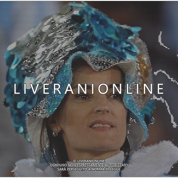 (100623) -- POLOKWANE, June 23, 2010 -- An Argentina\'s supporter waits for the start of the 2010 World Cup Group B soccer match between Argentina and Greece in Polokwane, South Africa, June 22, 2010. Wang Yuguo) ©Photoshot/Agenzia Aldo Liverani Sas - ITALY ONLY: ARGENTINA - GRECIA FIFA WORLD CUP CAMPIONATI MONDIALI SUD AFRICA 2010