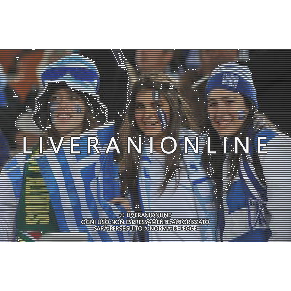 (100623) -- POLOKWANE, June 23, 2010 -- Greece\'s supporters wait for the start of the 2010 World Cup Group B soccer match between Argentina and Greece in Polokwane, South Africa, June 22, 2010. Xu Suhui) ©Photoshot/Agenzia Aldo Liverani Sas - ITALY ONLY: ARGENTINA - GRECIA FIFA WORLD CUP CAMPIONATI MONDIALI SUD AFRICA 2010