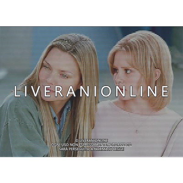 FILM WHITE OLEANDER-OLEANDRO BIANCO 2002 NELLA FOTO ALISON LOHMAN-MICHELLE PFEIFFER AG ALDO LIVERANI