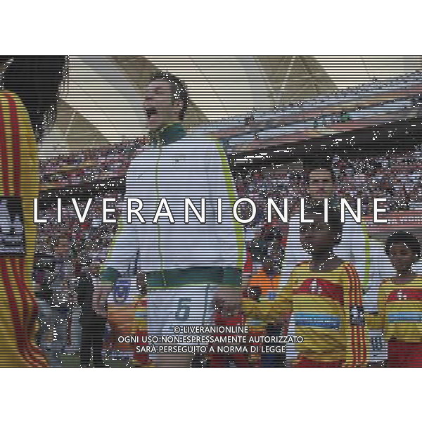 (100623) -- PORT ELIZABETH, June 23, 2010 -- Slovenia\'s players enter the firld prior to the 2010 World Cup Group C soccer match between Slovenia and England at Nelson Mandela Bay stadium in Port Elizabeth, South Africa, June 23, 2010. Xing Guangli) (kh) ©Photoshot/Agenzia Aldo Liverani Sas - ITALY ONLY: INGHILTERRA - SLOVENIA FIFA WORLD CUP CAMPIONATI MONDIALI SUD AFRICA 2010