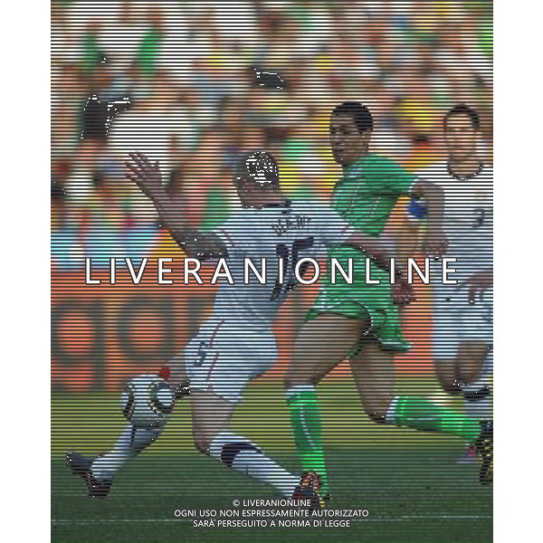 (100623) -- TSHWANE, June 23, 2010 -- Jay Demerit (L) the United States competes during the 2010 World Cup Group C soccer match against Algeria at Loftus Versfeld stadium in Tshwane, South Africa, June 23, 2010. Guo Yong) (kh) ©Photoshot/Agenzia Aldo Liverani Sas - ITALY ONLY: STATI UNITI (USA) - ALGERIA FIFA WORLD CUP CAMPIONATI MONDIALI SUD AFRICA 2010