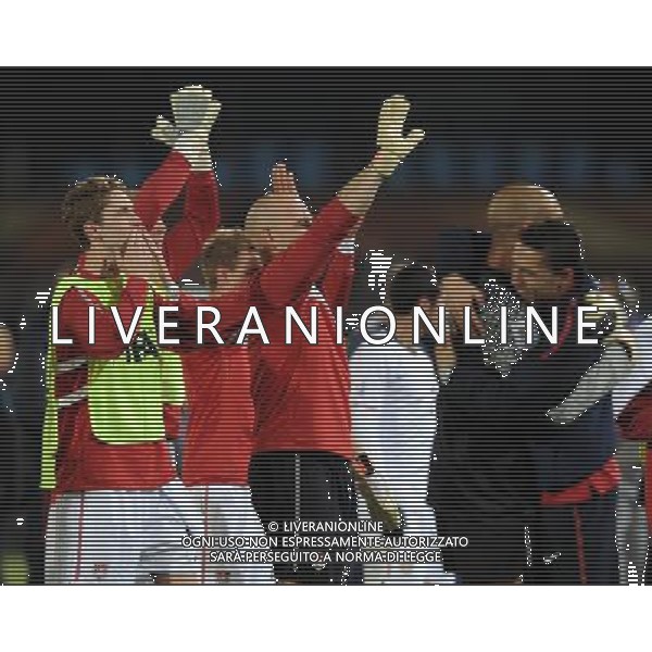 (100623) -- TSHWANE, June 23, 2010 -- Players of the United States celebrate winning the 2010 World Cup Group C soccer match against Algeria at Loftus Versfeld stadium in Tshwane, South Africa, June 23, 2010. The United States won 1-0. Guo Yong) (kh) ©Photoshot/Agenzia Aldo Liverani Sas - ITALY ONLY: STATI UNITI (USA) - ALGERIA FIFA WORLD CUP CAMPIONATI MONDIALI SUD AFRICA 2010