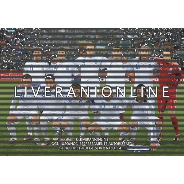 (100623) -- POLOKWANE, June 23, 2010 () -FORMAZIONE GRECIA- Players of Greece pose for a group picture prior to the 2010 World Cup Group B soccer match against Argentina in Polokwane, South Africa, June 22, 2010. Argentina won 2-0 and qualifies for the next round.(/Xu Suhui)(fym) ©Photoshot/Agenzia Aldo Liverani Sas - ITALY ONLY: ARGENTINA - GRECIA FIFA WORLD CUP CAMPIONATI MONDIALI SUD AFRICA 2010