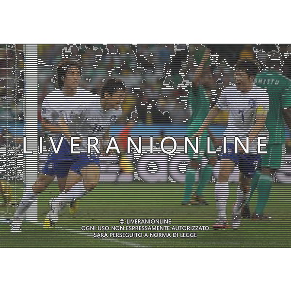 (100623) -- DURBAN, June 23, 2010 -- Lee Jung-Soo (C) of South Korea celebrates his goal during the 2010 World Cup Group B soccer match against Nigeria at Moses Mabhida stadium in Durban, South Africa, on June 22, 2010. Liao Yujie)(dl) ©Photoshot/Agenzia Aldo Liverani Sas - ITALY ONLY - NIGERIA - COREA DEL SUD FIFA WORLD CUP CAMPIONATI MONDIALI SUD AFRICA 2010