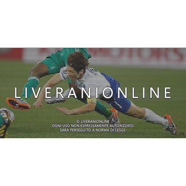 (100623) -- DURBAN, June 23, 2010 -- Park Ji-Sung (R) of South Korea fights for the ball during the 2010 World Cup Group B soccer match against Nigeria at Moses Mabhida stadium in Durban, South Africa, on June 22, 2010. Liao Yujie)(dl) ©Photoshot/Agenzia Aldo Liverani Sas - ITALY ONLY - NIGERIA - COREA DEL SUD FIFA WORLD CUP CAMPIONATI MONDIALI SUD AFRICA 2010