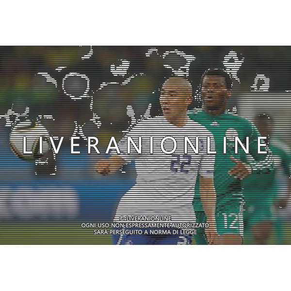 (100623) -- DURBAN, June 23, 2010 -- Cha Du-Ri (L) of South Korea vies with Nigeria\'s Kalu Uche during their 2010 World Cup Group B soccer match at Moses Mabhida stadium in Durban, South Africa, on June 22, 2010. Liao Yujie)(dl) ©Photoshot/Agenzia Aldo Liverani Sas - ITALY ONLY - NIGERIA - COREA DEL SUD FIFA WORLD CUP CAMPIONATI MONDIALI SUD AFRICA 2010