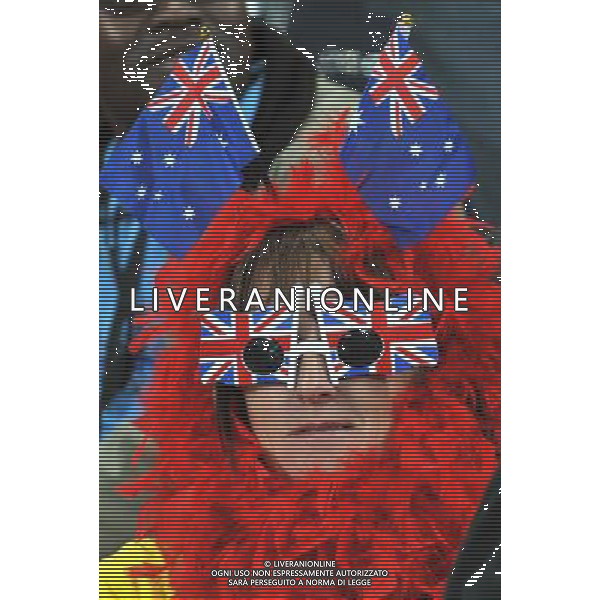 (100624) -- NELSPRUIT, June 24, 2010 -- A supporter of Australia cheers for the team before the 2010 World Cup Group D match between Australia and Serbia in Nelspruit, South Africa, June 23, 2010. Xu Suhui) ©Photoshot/Agenzia Aldo Liverani Sas - ITALY ONLY: SERBIA - AUSTRALIA FIFA WORLD CUP CAMPIONATI MONDIALI SUD AFRICA 2010