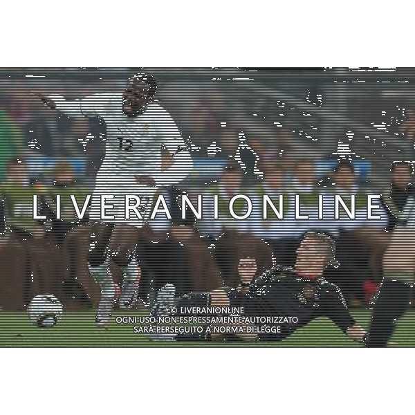 (100624) -- JOHANNESBURG, June 24, 2010 -- Germany\'s Bastian Schweinsteiger (R) vies with Ghana\'s Prince Tagoe during the 2010 World Cup Group D match in Johannesburg, South Africa, June 23, 2010. Li Ga) ©Photoshot/Agenzia Aldo Liverani Sas - ITALY ONLY - GHANA - GERMANIA FIFA WORLD CUP CAMPIONATI MONDIALI SUD AFRICA 2010