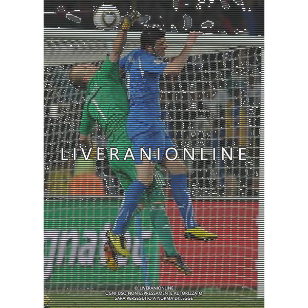 Fifa World Cup Sud Africa 2010 Match #41 Johannesburg (Ellis Park Stadium) - 24.06.2010 Slovacchia-Italia Nella Foto:Vincenzo IAQUINTA-Jan MUCHA /Ph.Vitez-Ag. Aldo Liverani