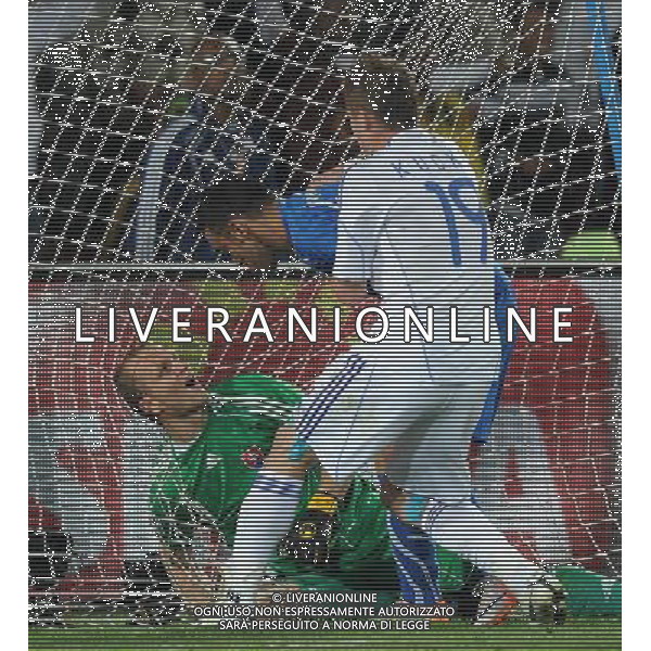 Fifa World Cup Sud Africa 2010 Match #41 Johannesburg (Ellis Park Stadium) - 24.06.2010 Slovacchia-Italia Nella Foto:Fabio QUAGLIARELLA-Jan MUCHA /Ph.Vitez-Ag. Aldo Liverani