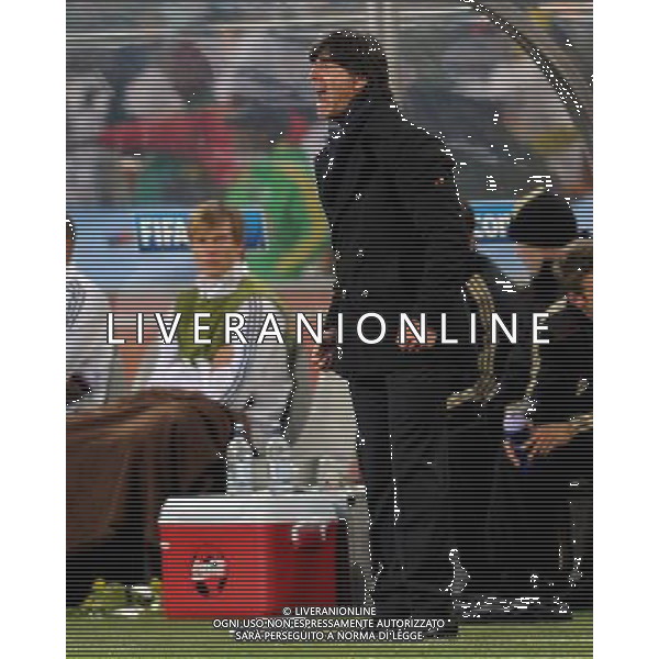 (100624) -- JOHANNESBURG, June 24, 2010 () -- Germany\'s coach Joachim Loew (front R) reacts during the 2010 World Cup Group D match against Ghana in Johannesburg, South Africa, June 23, 2010. Germany won the match 1-0. Both Germany and Ghana are qualified for the round of 16. (/Wang Yuguo) ©Photoshot/Agenzia Aldo Liverani Sas - ITALY ONLY: GERMANIA - GHANA FIFA WORLD CUP CAMPIONATI MONDIALI SUD AFRICA 2010