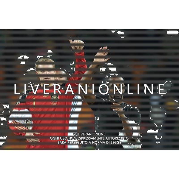 (100624) -- JOHANNESBURG, June 24, 2010 () -- Germany\'s Manuel Neuer (L) and Cacau greet the audiences after the 2010 World Cup Group D match between Germany and Ghana in Johannesburg, South Africa, June 23, 2010. Germany won the match 1-0. Both Germany and Ghana are qualified for the round of 16. (/Li Ga) ©Photoshot/Agenzia Aldo Liverani Sas - ITALY ONLY: GERMANIA - GHANA FIFA WORLD CUP CAMPIONATI MONDIALI SUD AFRICA 2010