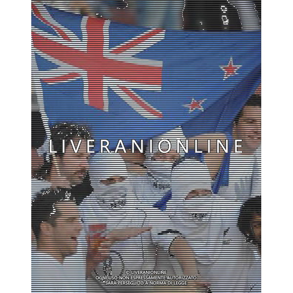 (100624) -- POLOKWANE, June 24, 2010 -- New Zealand\'s supporters react prior to the 2010 World Cup Group F soccer match between Paraguay and New Zealand at Peter Mokaba stadium in Polokwane, South Africa, June 24, 2010. Li Ga) (kh) ©Photoshot/Agenzia Aldo Liverani Sas - ITALY ONLY: PARAGUAY - NUOVA ZELANDA FIFA WORLD CUP CAMPIONATI MONDIALI SUD AFRICA 2010