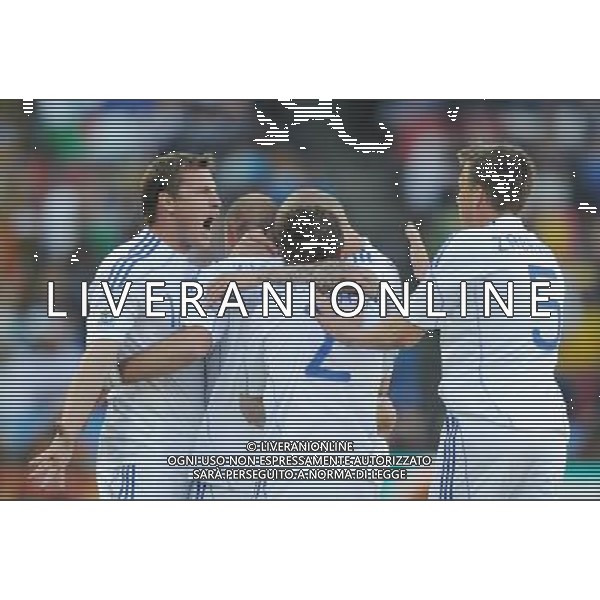 (100624) -- JOHANNESBURG, June 24, 2010 -- Slovakia\'s Robert Vittek (2nd L) celebrates his scoring with teammates during the 2010 World Cup Group F soccer match against Italy at Ellis Park stadium in Johannesburg, South Africa, June 24, 2010. Guo Yong) (kh) ©Photoshot/Agenzia Aldo Liverani Sas - ITALY ONLY: SLOVACCHIA - ITALIA FIFA WORLD CUP CAMPIONATI MONDIALI SUD AFRICA 2010