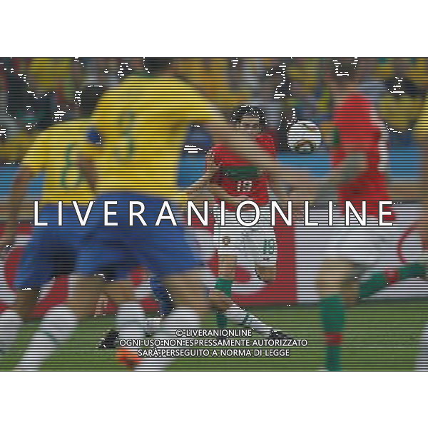 (100625) -- DURBAN, June 25, 2010 -- Tiago (2nd R) of Portugal breaks through during the Group G last round match against Brazil at 2010 FIFA World Cup, at Moses Mabhida stadium in Durban, South Africa, on June 25, 2010. Liao Yujie) (dl) MONDIALI DI CALCIO SUDAFRICA 2010 PORTOGALLO BRASILE CALCIO SPORT ©PHOTOSHOT/ALDO LIVERANI ITALY ONLY