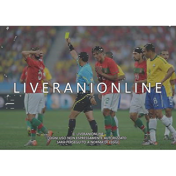 (100625) -- DURBAN, June 25, 2010 -- Duda (1st L) of Portugal is shown a yellow card during the Group G last round match against Brazil at 2010 FIFA World Cup, at Moses Mabhida stadium in Durban, South Africa, on June 25, 2010. Chen Haitong) (dl) MONDIALI DI CALCIO SUDAFRICA 2010 PORTOGALLO BRASILE CALCIO SPORT ©PHOTOSHOT/ALDO LIVERANI ITALY ONLY