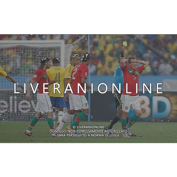 (100625) -- DURBAN, June 25, 2010 -- Duda (1st R) of Portugal is shown a yellow card during the Group G last round match against Brazil at 2010 FIFA World Cup, at Moses Mabhida stadium in Durban, South Africa, on June 25, 2010. Liao Yujie) (dl) MONDIALI DI CALCIO SUDAFRICA 2010 PORTOGALLO BRASILE CALCIO SPORT ©PHOTOSHOT/ALDO LIVERANI ITALY ONLY