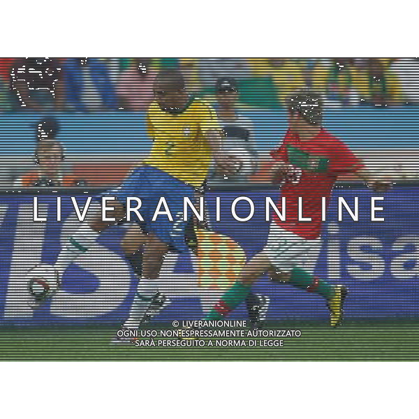 (100625) -- DURBAN, June 25, 2010 -- Brazil\'s Maicon (L) vies with Fabio Coentrao of Portugal during the Group G last round match at 2010 FIFA World Cup, at Moses Mabhida stadium in Durban, South Africa, on June 25, 2010. Liao Yujie) (dl) MONDIALI DI CALCIO SUDAFRICA 2010 PORTOGALLO BRASILE CALCIO SPORT ©PHOTOSHOT/ALDO LIVERANI ITALY ONLY