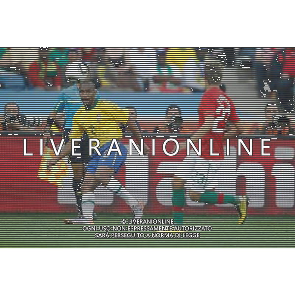 (100625) -- DURBAN, June 25, 2010 -- Brazil\'s Maicon (L) vies with Fabio Coentrao of Portugal during the Group G last round match at 2010 FIFA World Cup, at Moses Mabhida stadium in Durban, South Africa, on June 25, 2010. Liao Yujie) (dl) MONDIALI DI CALCIO SUDAFRICA 2010 PORTOGALLO BRASILE CALCIO SPORT ©PHOTOSHOT/ALDO LIVERANI ITALY ONLY