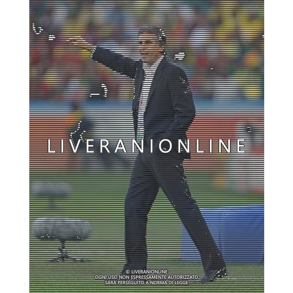 (100625) -- DURBAN, June 25, 2010 -- Portugal\'s head coach Carlos Queiroz reacts during the Group G last round match against Brazil at 2010 FIFA World Cup, at Moses Mabhida stadium in Durban, South Africa, on June 25, 2010. Liao Yujie) (dl) MONDIALI DI CALCIO SUDAFRICA 2010 PORTOGALLO BRASILE CALCIO SPORT ©PHOTOSHOT/ALDO LIVERANI ITALY ONLY