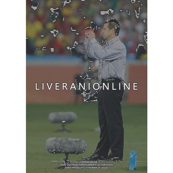 (100626) -- DURBAN, June 26, 2010 -- Brazil\'s head coach Dunga reacts during the Group G last round match against Portugal at 2010 FIFA World Cup, at Moses Mabhida stadium in Durban, South Africa, on June 25, 2010. The match tied 0-0. Both Brazil and Portugal are qualified for the round of 16. Liao Yujie) (dl) MONDIALI DI CALCIO SUDAFRICA 2010 PORTOGALLO BRASILE CALCIO SPORT ©PHOTOSHOT/ALDO LIVERANI ITALY ONLY