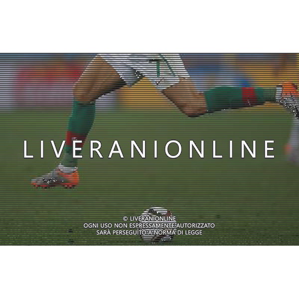 (100626) -- DURBAN, June 26, 2010 -- Cristiano Ronaldo breaks through during the Group G last round match against Brazil at 2010 FIFA World Cup, at Moses Mabhida stadium in Durban, South Africa, on June 25, 2010. The match tied 0-0. Both Brazil and Portugal are qualified for the round of 16. Liao Yujie) (dl) MONDIALI DI CALCIO SUDAFRICA 2010 PORTOGALLO BRASILE CALCIO SPORT ©PHOTOSHOT/ALDO LIVERANI ITALY ONLY