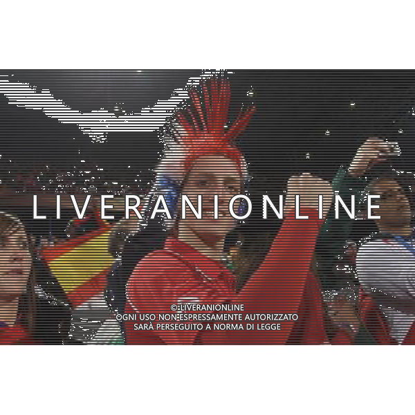 (100626) -- TSHWANE, June 26, 2010 -- A fan cheers for Chile prior to the Group H last round match between Chile and Spain at 2010 FIFA World Cup, at Loftus Verfeld stadium in Tshwane, South Africa, on June 25, 2010. Xing Guangli) (fym) CILE SPAGNA MONDIALI SUDAFRICA 2010 ©PHOTOSHOT/ALDO LIVERANI ONLY ITALY