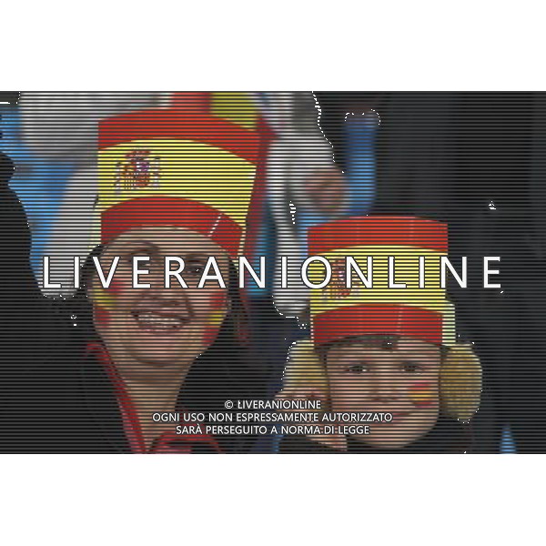 (100626) -- TSHWANE, June 26, 2010 -- Two fans of Spain cheer prior to the Group H last round match between Chile and Spain at 2010 FIFA World Cup, at Loftus Verfeld stadium in Tshwane, South Africa, on June 25, 2010. Xing Guangli) (fym) CILE SPAGNA MONDIALI SUDAFRICA 2010 ©PHOTOSHOT/ALDO LIVERANI ONLY ITALY