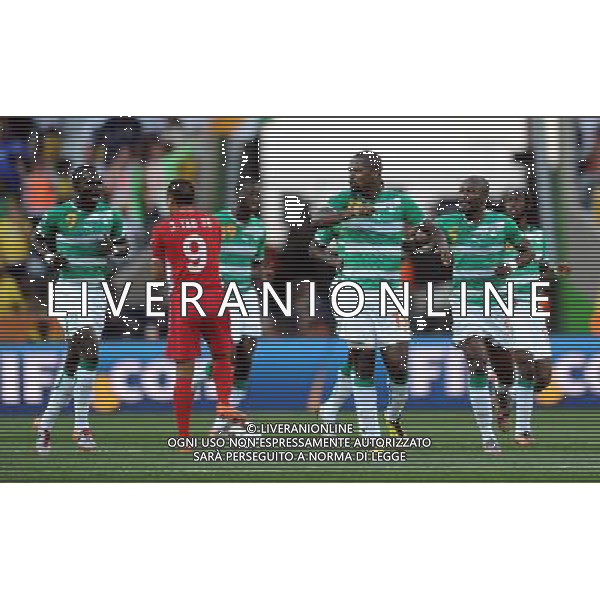 (100625) -- NELSPRUIT, June 25, 2010 -- Romaric (2nd R) of Cote d\'Ivoire celebrates his goal during the Group G last round match against the Democratic People\'s Republic of Korea (DPRK) at 2010 FIFA World Cup, at Mbombela Stadium in Nelspruit, South Africa, on June 25, 2010. Wang Yuguo) (fym) COSTA D\'AVORIO COREA DEL NORD FIFA WORLD CUP 2010 SUDAFRICA CALCIO SPORT ©PHOTOSHOT/ALDO LIVERANI ITALY ONLY