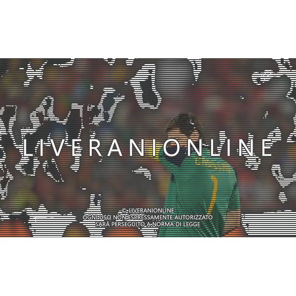 (100626) -- TSHWANE, June 26, 2010 -- CILE-SPAGNA NELLA FOTO Spain\'s goalkeeper Iker Casillas reacts during the Group H last round match against Chile at 2010 FIFA World Cup, at Loftus Verfeld stadium in Tshwane, South Africa, on June 25, 2010. Spain won 2-1 and both teams are qualified for the next round. Li Ga) (fym) PHOTOSHOT-AG ALDO LIVERANI ONLY ITALY