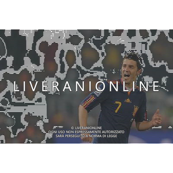 (100626) -- TSHWANE, June 26, 2010 -- CILE-SPAGNA NELLA FOTO David Villa of Spain celebrates the victory after the Group H last round match against Chile at 2010 FIFA World Cup, at Loftus Verfeld stadium in Tshwane, South Africa, on June 25, 2010. Spain won 2-1 and both teams are qualified for the next round. Li Ga) (fym) PHOTOSHOT-AG ALDO LIVERANI ONLY ITALY