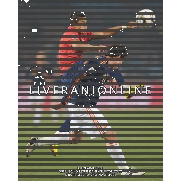 (100626) -- TSHWANE, June 26, 2010 -- Alexis Sanchez (top) of Chile vies with a player of Spain during the Group H last round match at 2010 FIFA World Cup, at Loftus Verfeld stadium in Tshwane, South Africa, on June 25, 2010. Li Ga) (fym) PHOTOSHOT-AG ALDO LIVERANI ONLY ITALY