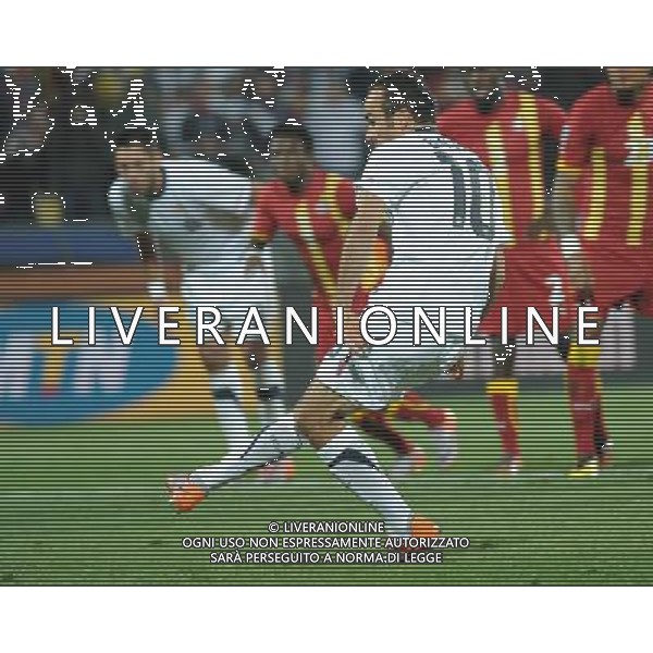 (100627) -- RUSTENBERG, June 27, 2010 -- Landon Donovan (front) of the United States scores during the 2010 World Cup round of 16 soccer match against Ghana at Royal Bafokeng Stadium in Rustenburg, South Africa, on June 26, 2010. Li Ga) (fym)