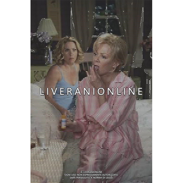 FILM Samantha chi? 2 STAGIONE 2010 NELLA FOTO Christina Applegate, Jean Smart AG ALDO LIVERANI