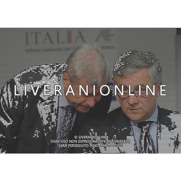 MILANO 12/7/2010 PALAZZO MEZZANOTTE PIAZZA AFFARI, 6 FORUM ECONOMICO E FINANZIARIO PER IL MEDITERRANEO NELLA FOTO ANTONIO TAJANI E CARLO SANGALLI FOTO ROMANO/AG ALDO LIVERANI