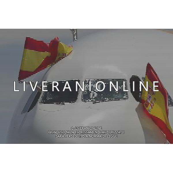 MADRID, Spain (12/07/2010).- Spain\'s Soccer National Team arrival to Madrid after winning South Africa World Cup.Photo: Cesar Cebolla / ALFAQUI ©Photoshot/Agenzia Aldo Liverani Sas - ITALY ONLY - Arrivo all\'aeroporto di Madrid in Spagna della Nazionale di Calcio Spagnola con la Coppa del Mondo, dopo la vittoria ai Mondiali in Sud Africa 12/07/2010.