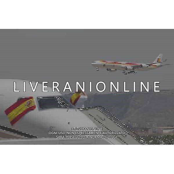 MADRID, Spain (12/07/2010).- Spain\'s Soccer National Team arrival to Madrid after winning South Africa World Cup.Photo: Cesar Cebolla / ALFAQUI ©Photoshot/Agenzia Aldo Liverani Sas - ITALY ONLY - Arrivo all\'aeroporto di Madrid in Spagna della Nazionale di Calcio Spagnola con la Coppa del Mondo, dopo la vittoria ai Mondiali in Sud Africa 12/07/2010.