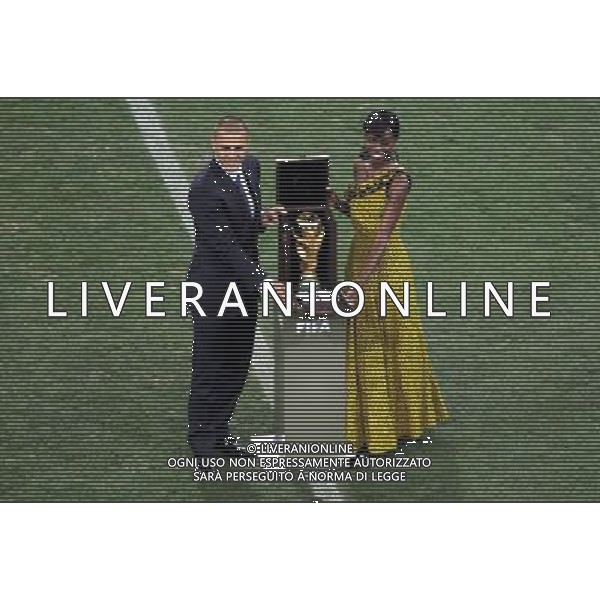 (100712) -- JOHANNESBURG, July 12, 2010 () -- Italian footballer Fabio Cannavaro, captain of the 2006 World Cup winning team, shows the World Cup trophy before the 2010 FIFA football World Cup final soccer match between the Netherlands and Spain on July 11, 2010 at Soccer City stadium in Johannesburg, South Africa. (/Xing Guangli)(ljq) ©Photoshot/Agenzia Aldo Liverani Sas - ITALY ONLY: OLANDA - SPAGNA FINALE FIFA WORLD CUP CAMPIONATI MONDIALI SUD AFRICA 2010