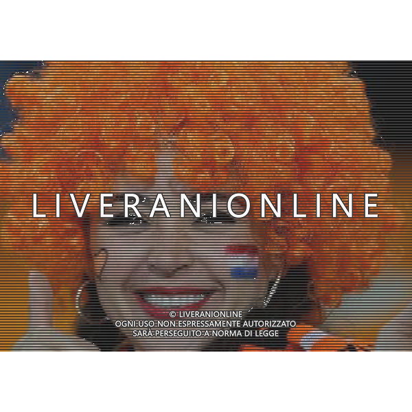 (100712) -- JOHANNESBURG, July 12, 2010 () -- A fan of the Netherlands waits for the final between the Netherlands and Spain on July 11, 2010 at Soccer City stadium in Johannesburg, South Africa. (/Liao Yujie) ©Photoshot/Agenzia Aldo Liverani Sas - ITALY ONLY: OLANDA - SPAGNA FINALE FIFA WORLD CUP CAMPIONATI MONDIALI SUD AFRICA 2010