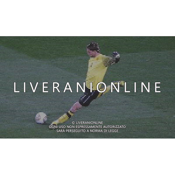 (100712) -- JOHANNESBURG, July 12, 2010 () -- Goalkeeper Maarten Stekelenburg of the Netherlands kicks the ball during the World Cup final against Spain at Soccer City stadium in Johannesburg, South Africa, July 11, 2010. (/Xu Suhui) ©Photoshot/Agenzia Aldo Liverani Sas - ITALY ONLY: OLANDA - SPAGNA FINALE FIFA WORLD CUP CAMPIONATI MONDIALI SUD AFRICA 2010