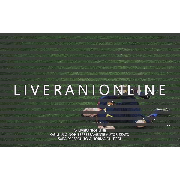 (100712) -- JOHANNESBURG, July 12, 2010 () -- David Villa of Spain gets injured during the World Cup final against the Netherlands at Soccer City stadium in Johannesburg, South Africa, July 11, 2010. (/Li Ga) ©Photoshot/Agenzia Aldo Liverani Sas - ITALY ONLY: OLANDA - SPAGNA FINALE FIFA WORLD CUP CAMPIONATI MONDIALI SUD AFRICA 2010