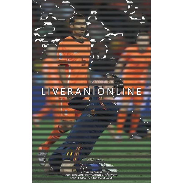 (100712) -- JOHANNESBURG, July 12, 2010 () -- Joan Capdevila of Spain reacts during the World Cup final against the Netherlands at Soccer City stadium in Johannesburg, South Africa, July 11, 2010. (/Wang Yuguo) ©Photoshot/Agenzia Aldo Liverani Sas - ITALY ONLY: OLANDA - SPAGNA FINALE FIFA WORLD CUP CAMPIONATI MONDIALI SUD AFRICA 2010